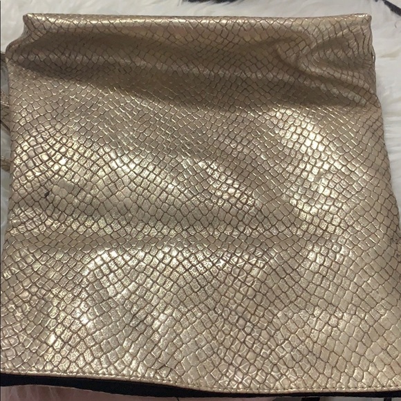 Urban Originals Metallic Flap Over Shoulder Bag - Picture 11 of 14